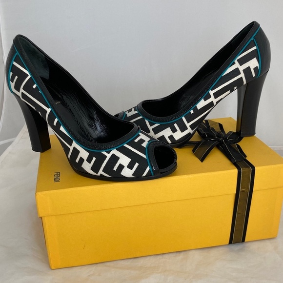 Fendi Shoes - AUTHENTIC FENDI Spuntata Zucca Peep Toe Pumps 39